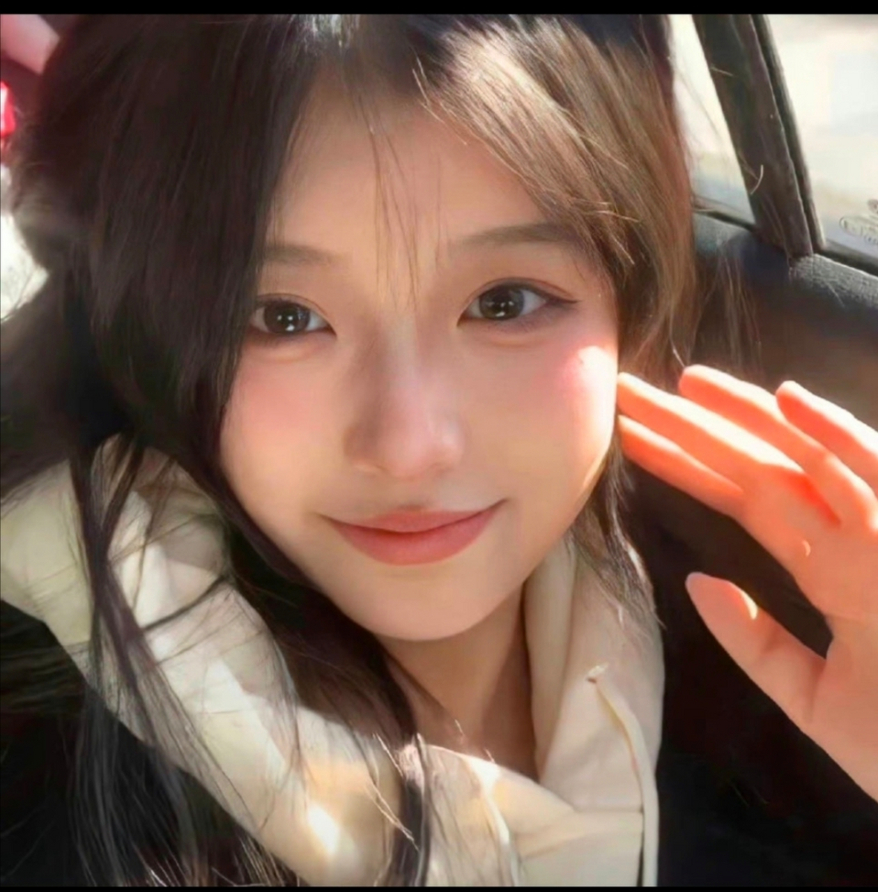 俏皮可爱的美女头像