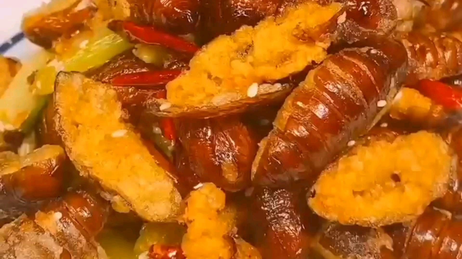 炒蚕蛹,直接下锅炒吗?很多人都不知道,大厨教你蚕蛹的正确做法
