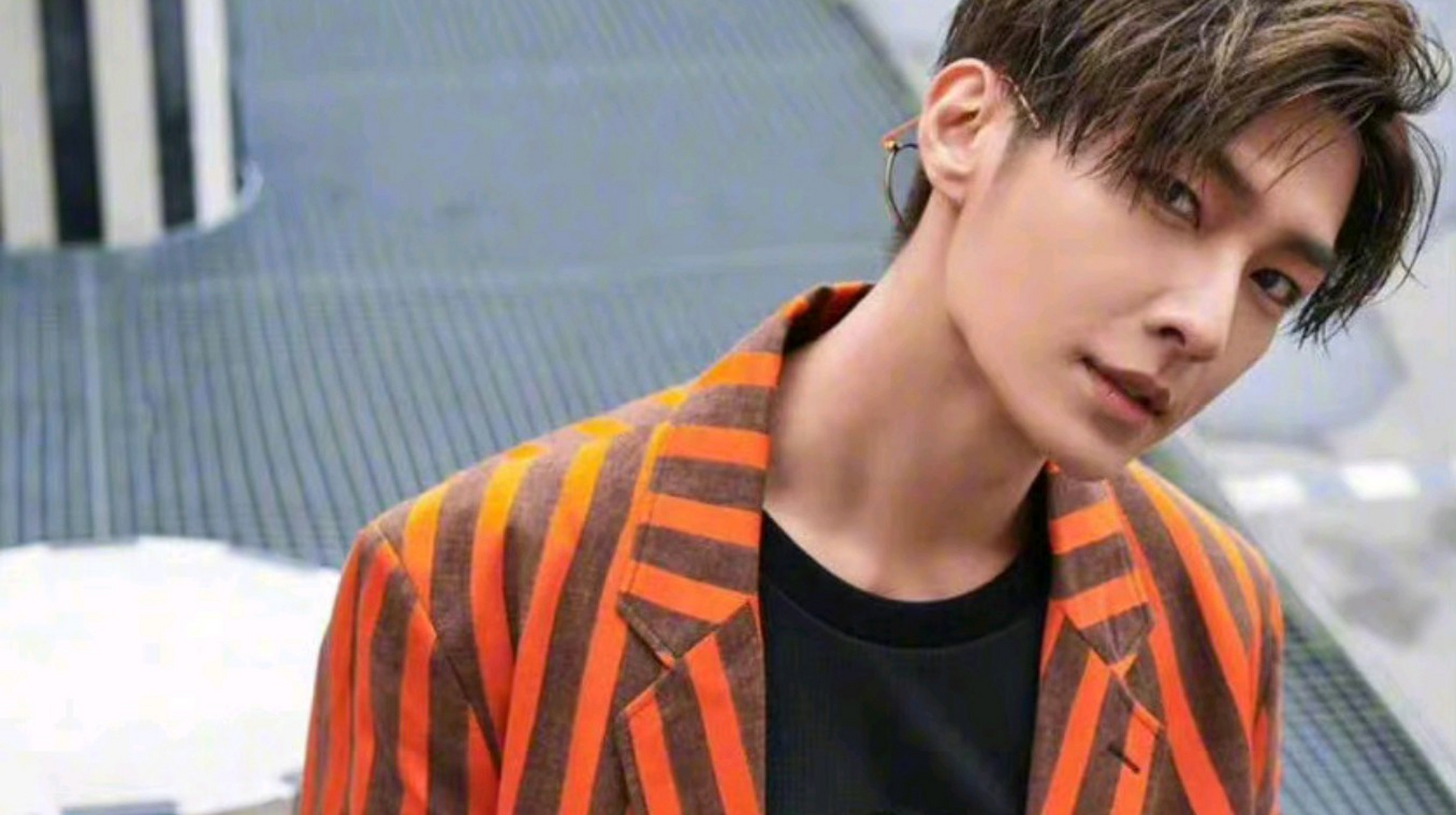 不久之后,该视频被流出,一度引发广泛关注和批评.