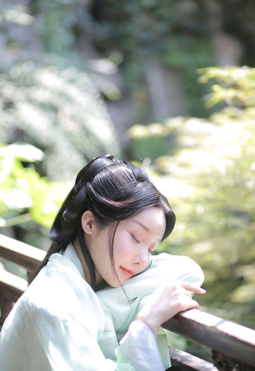 汉服女神刘梓琳