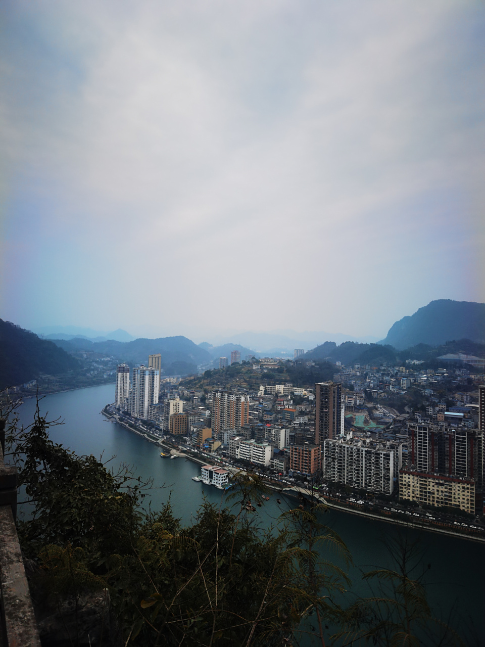 向王寨位于湖北省长阳土家族自治县龙舟坪镇何家坪村