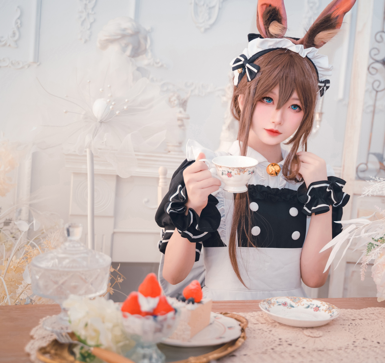 女仆阿米娅cos,小短腿女仆的可爱,你体会到了吗?