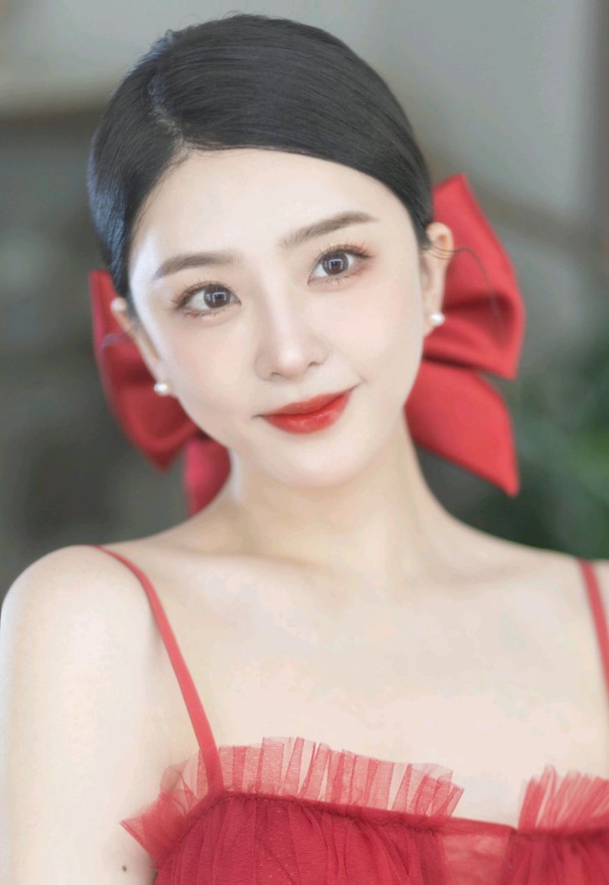 王嘉丽 太美了:道幽香闻十里,绝知芳誉亘千乡#王嘉丽#梅梅爱美女