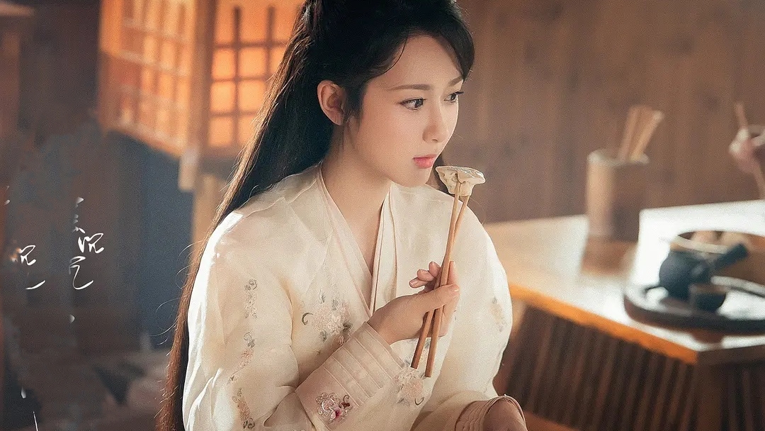 杨紫古装武侠古风写真剧照,她的美让人一眼万年难以忘怀