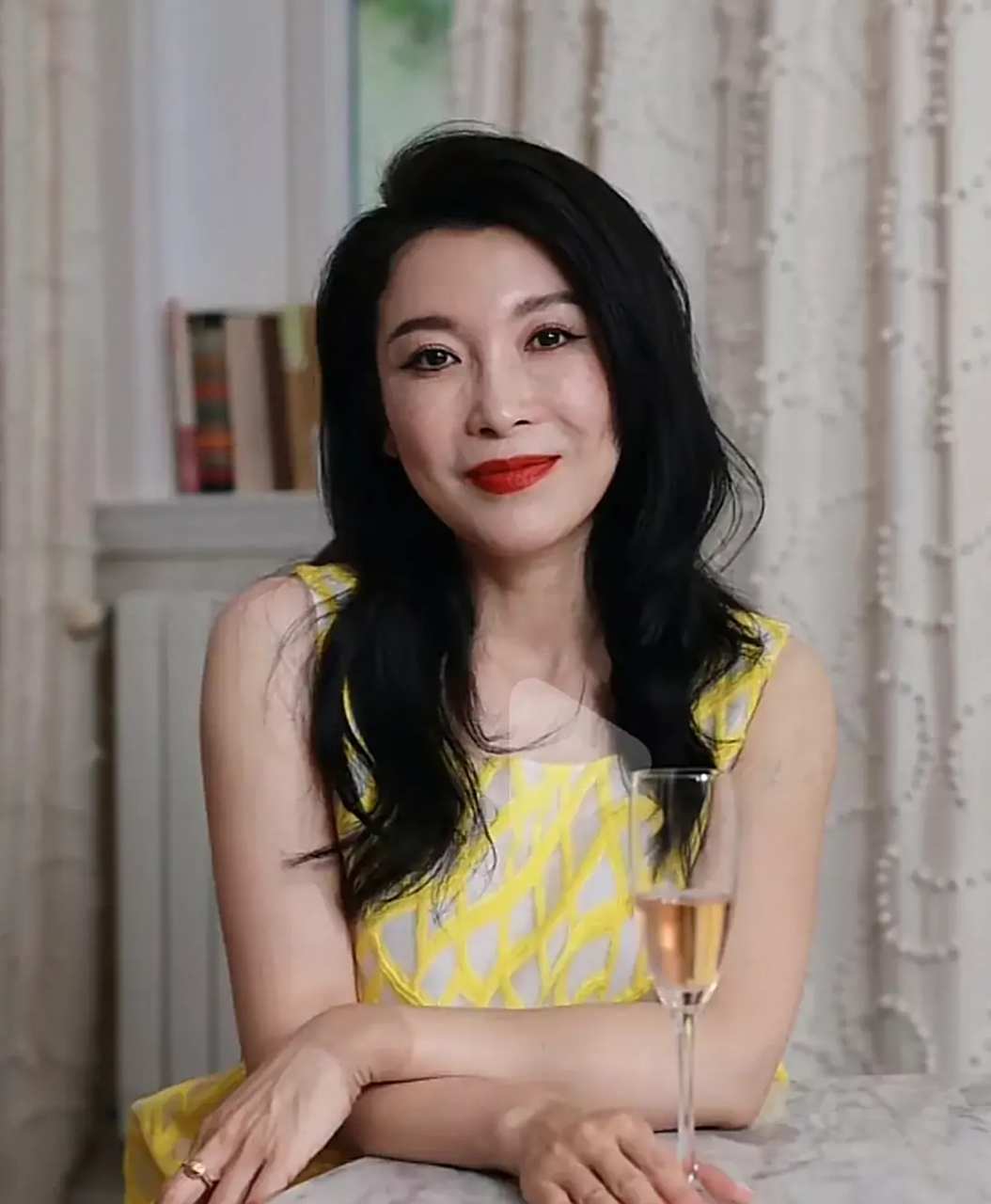 曝z姓女演员霸凌员工#女演员张棪琰icon多次知三当三,两面派,拖欠员工