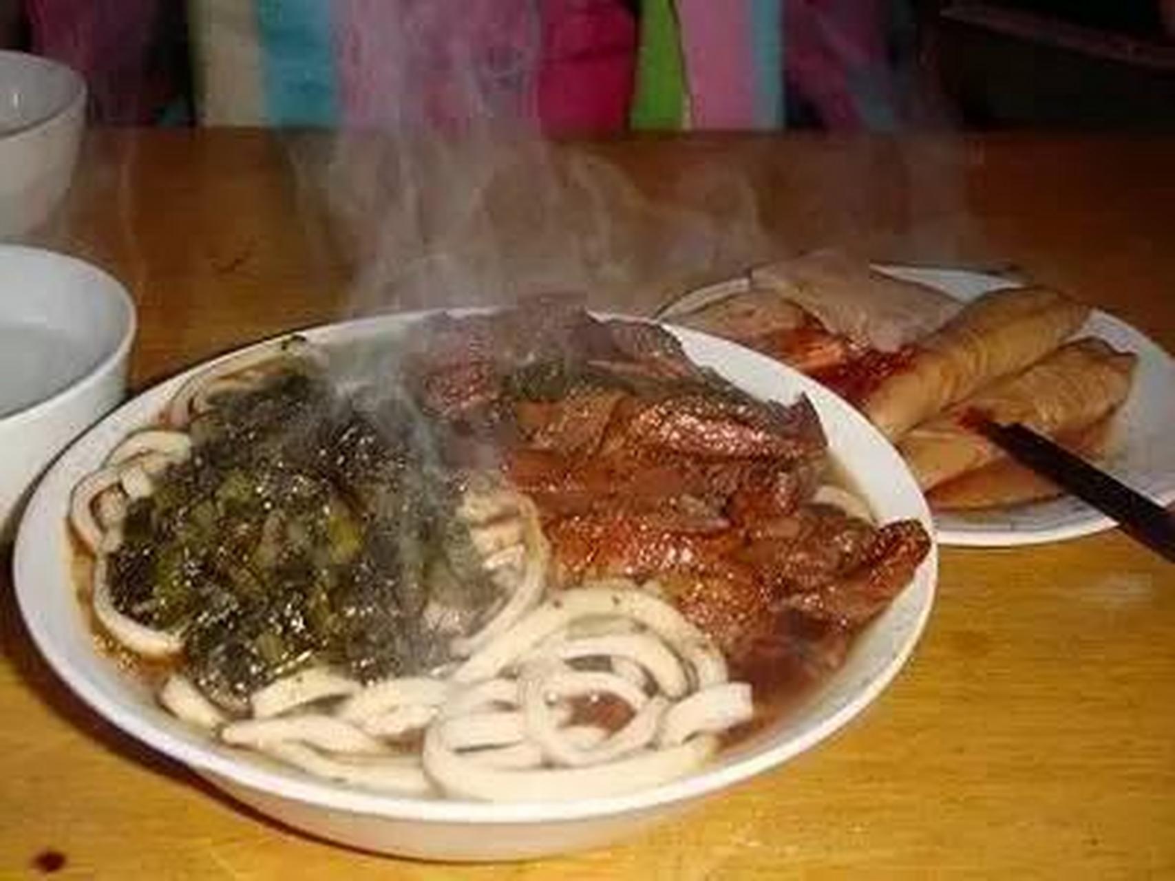 【美食探店】六安特产——猪头面  猪头面是一道具有地方特色的美食