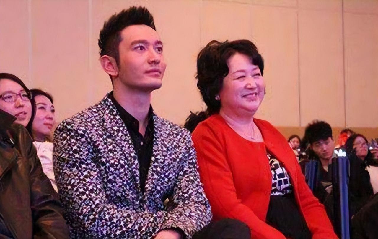 黄晓明杨颖离婚背后的真相,母亲张素霞为何如此心疼?
