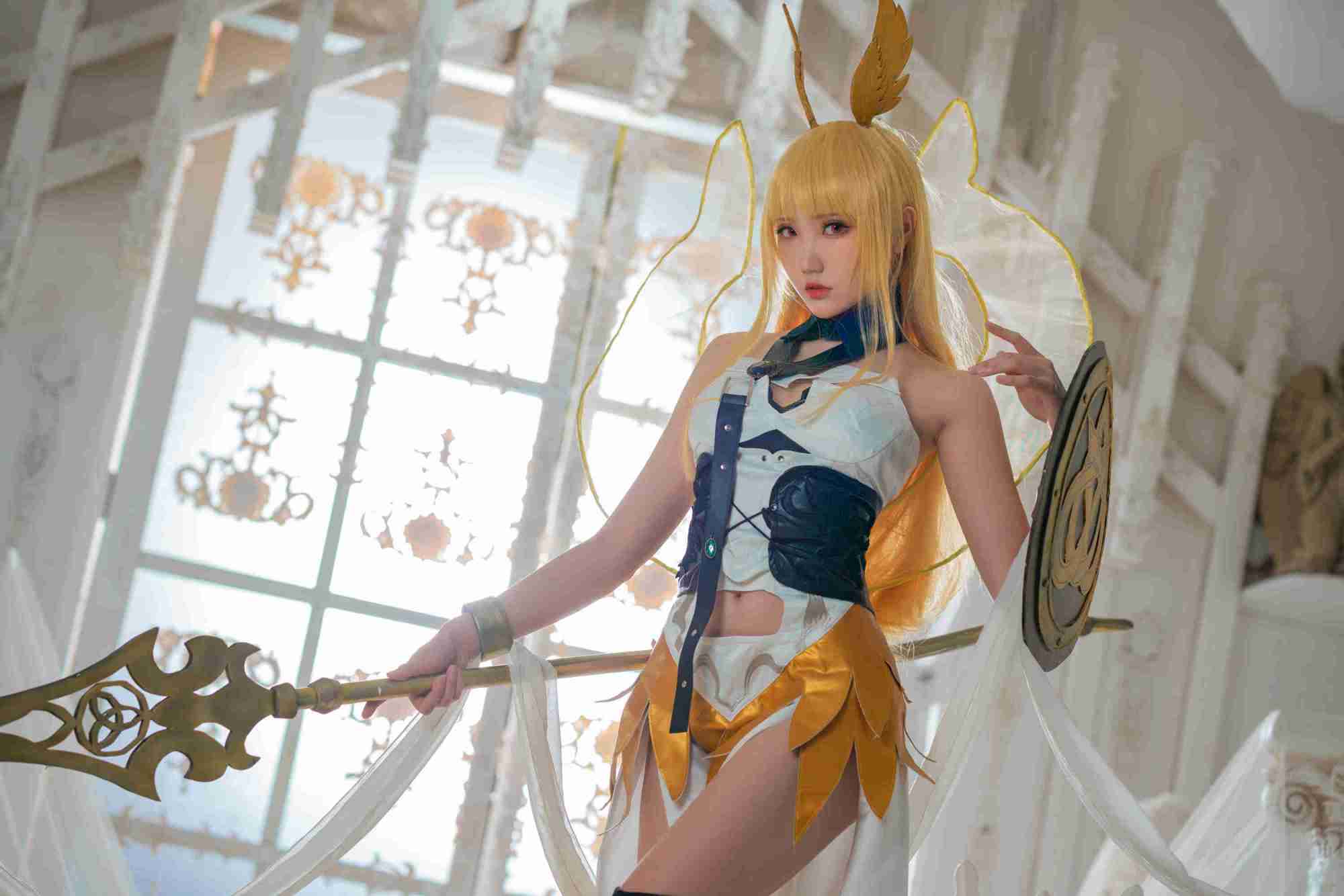 瓜希酱cos图集包欣赏,太阳神似的瓦尔基里 瓜希酱cos图集包欣赏,太阳神似的瓦尔基里
