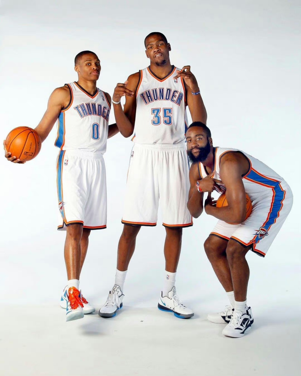 雷霆三少:杜兰特 威少 哈登