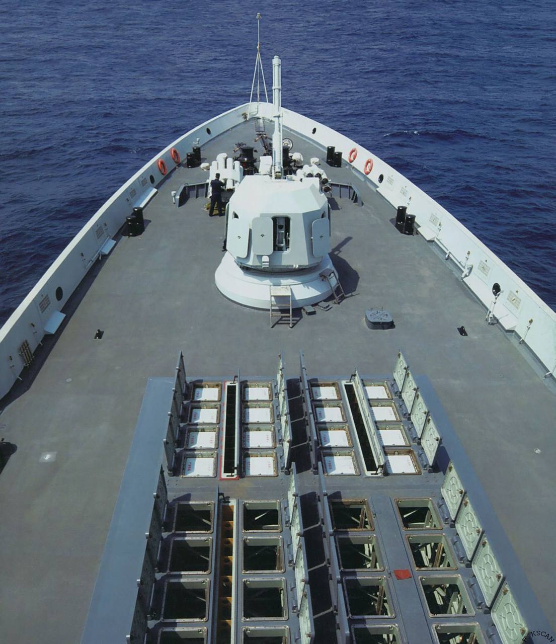 10日,中国为巴基斯坦建造的2艘054a/p型护卫舰已经交付巴基斯坦海军