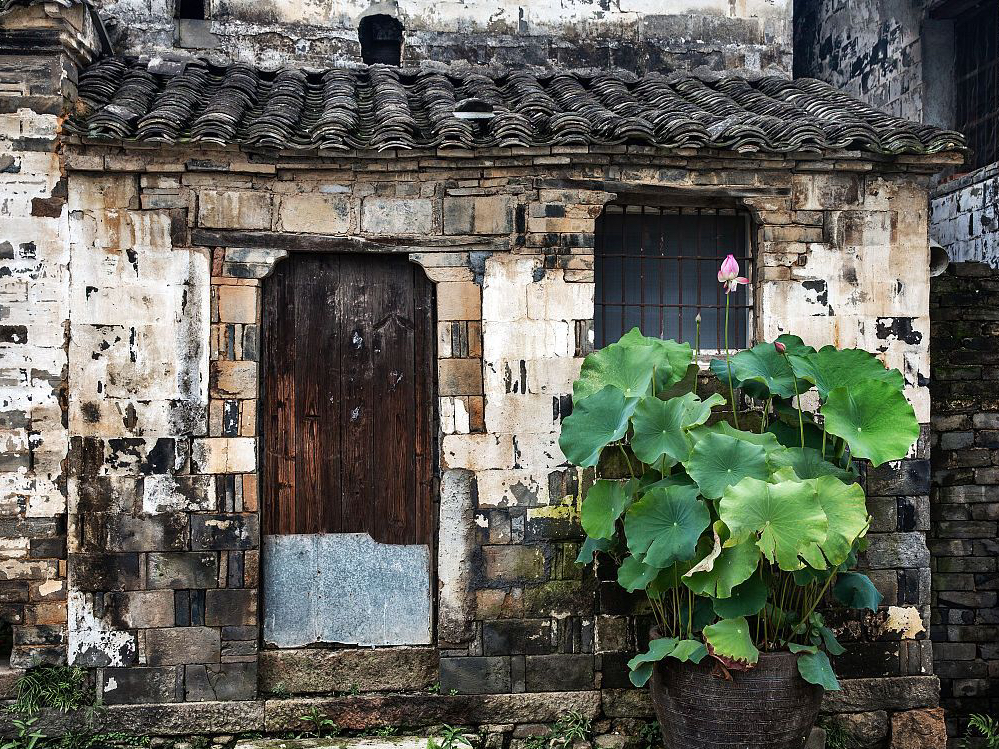 浙江一座低调古村,有"江南小布达拉宫"之美誉,游客:值得一来