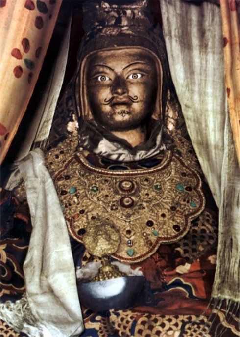 龙王坛城投放简易仪轨