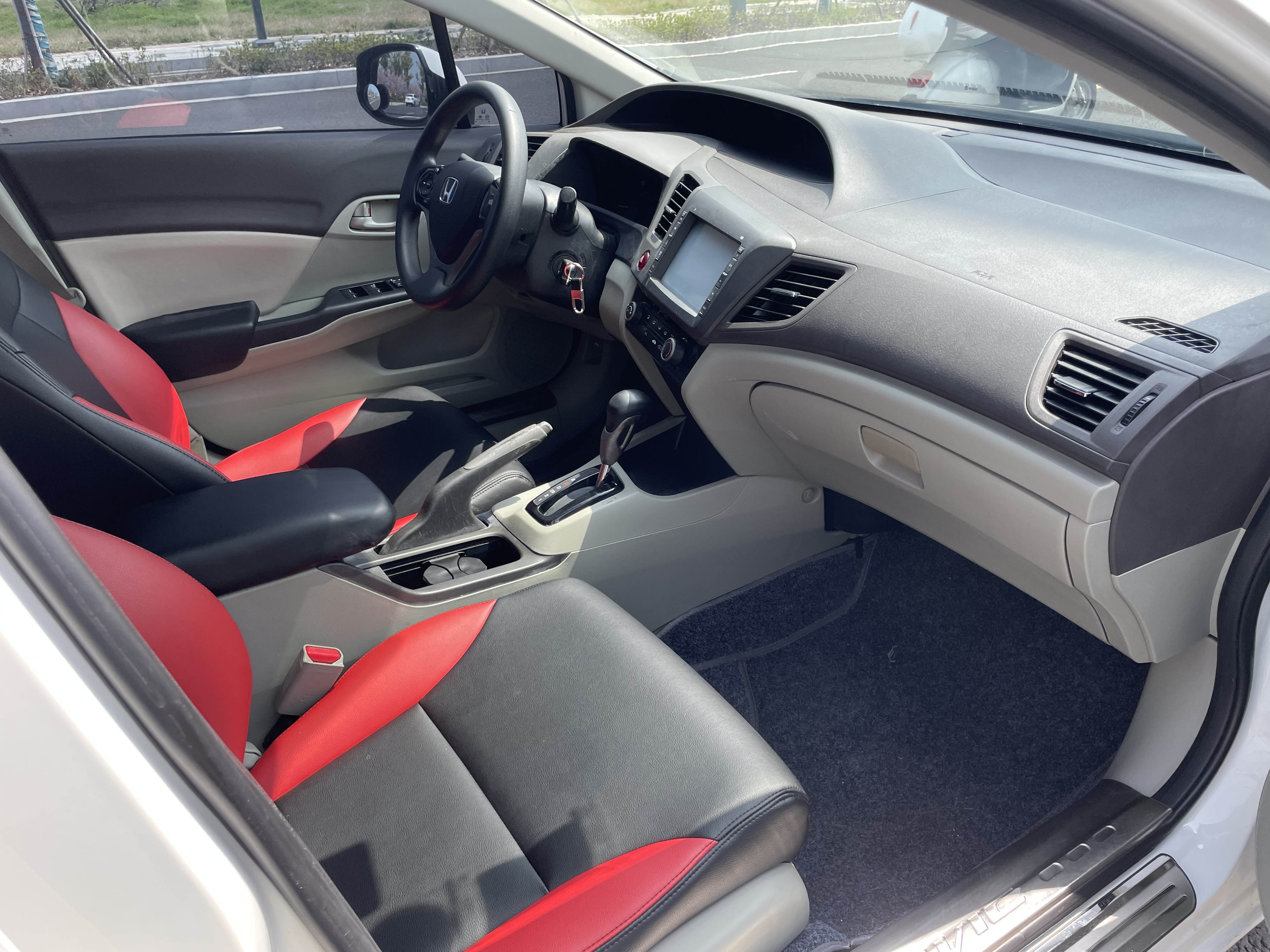 13年本田思域1.8自动挡