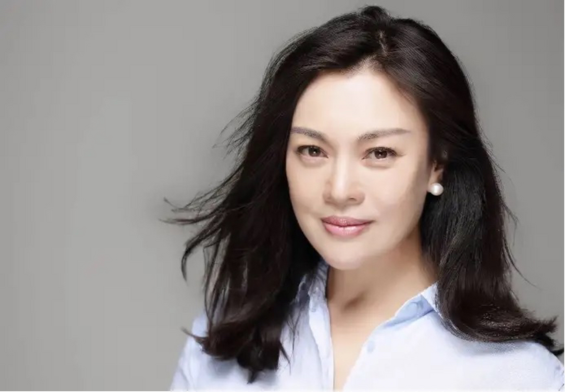 有一次,史可和洋老公出门逛街,遇到了前夫,史可和