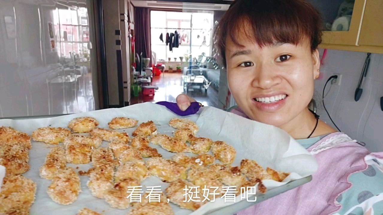 今日早餐低卡烤鸡米花 小胖友们试一下 海菠菜汤 杂粮饭营养还美味