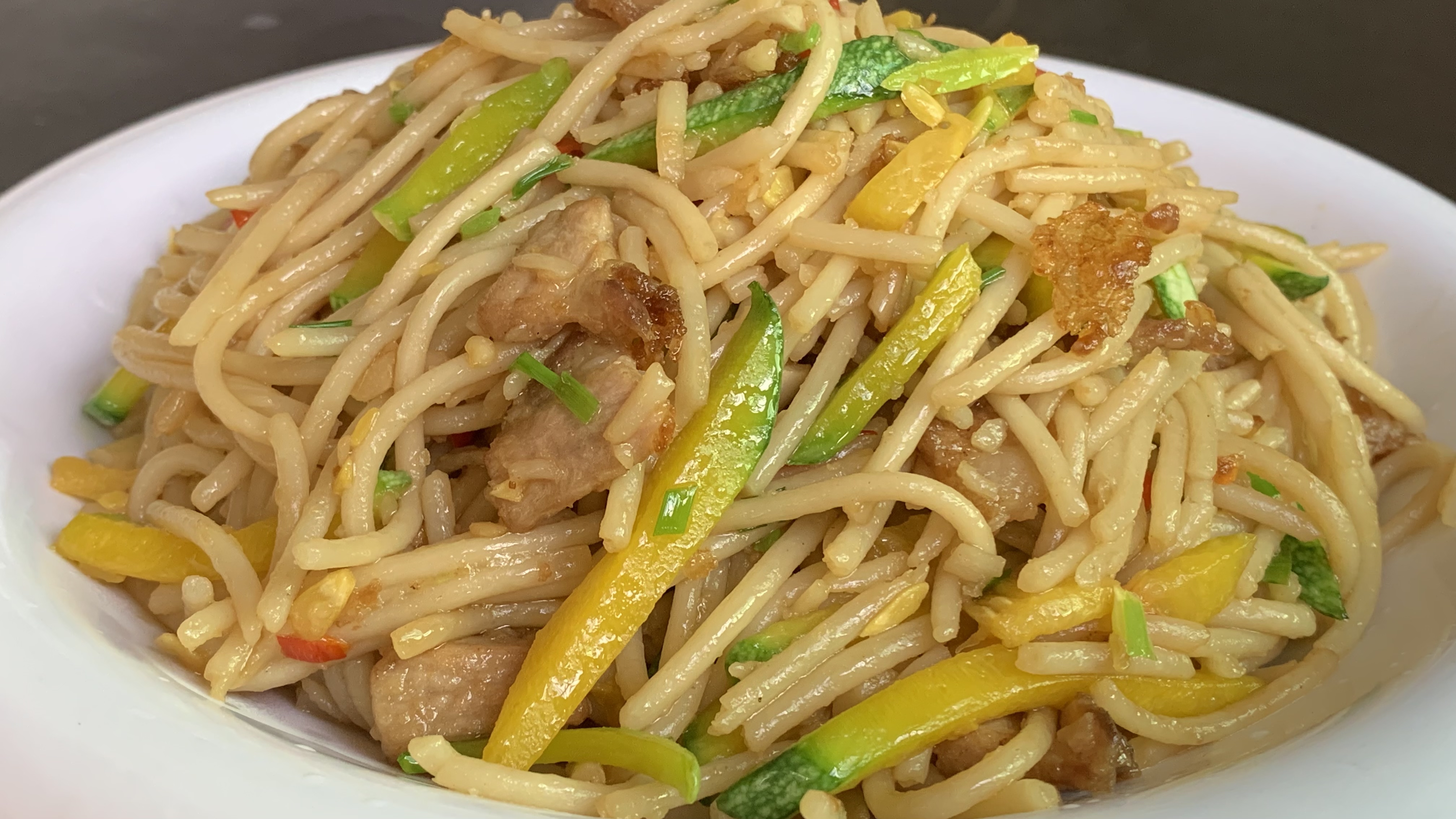 分享食堂厨师“嫩南瓜炒米粉”的做法,满满的小技巧,出锅真香