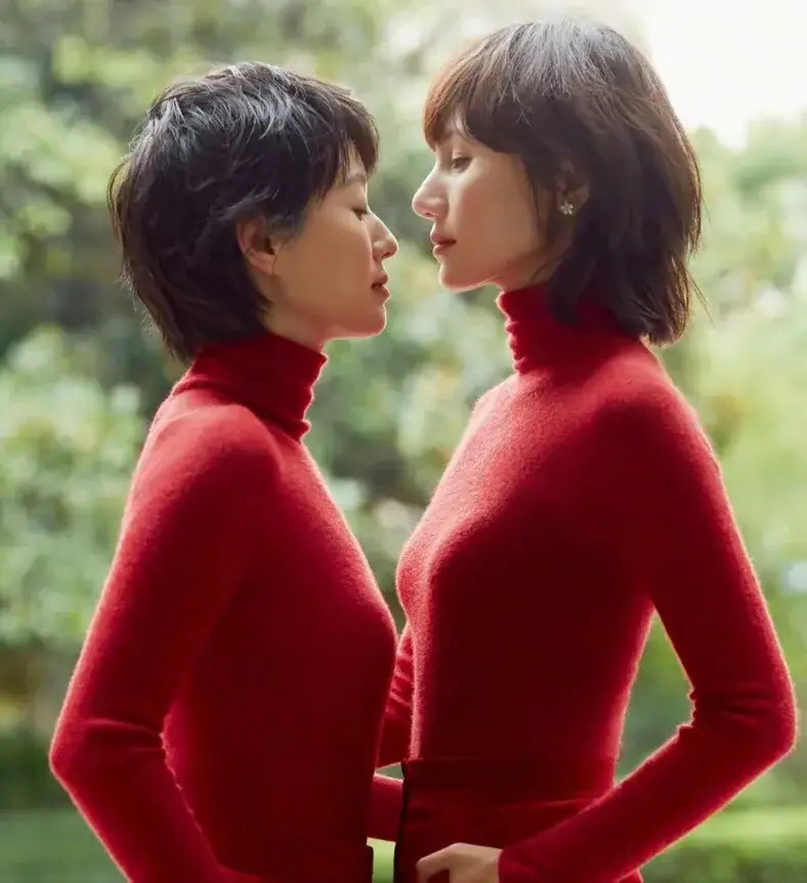 助我上热门# 下面是袁泉和马伊琍的照片,正面看都是美的各有千秋