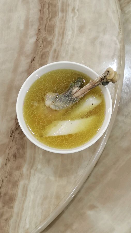 山药炖鸡的做法_汤鲜味美_好营养