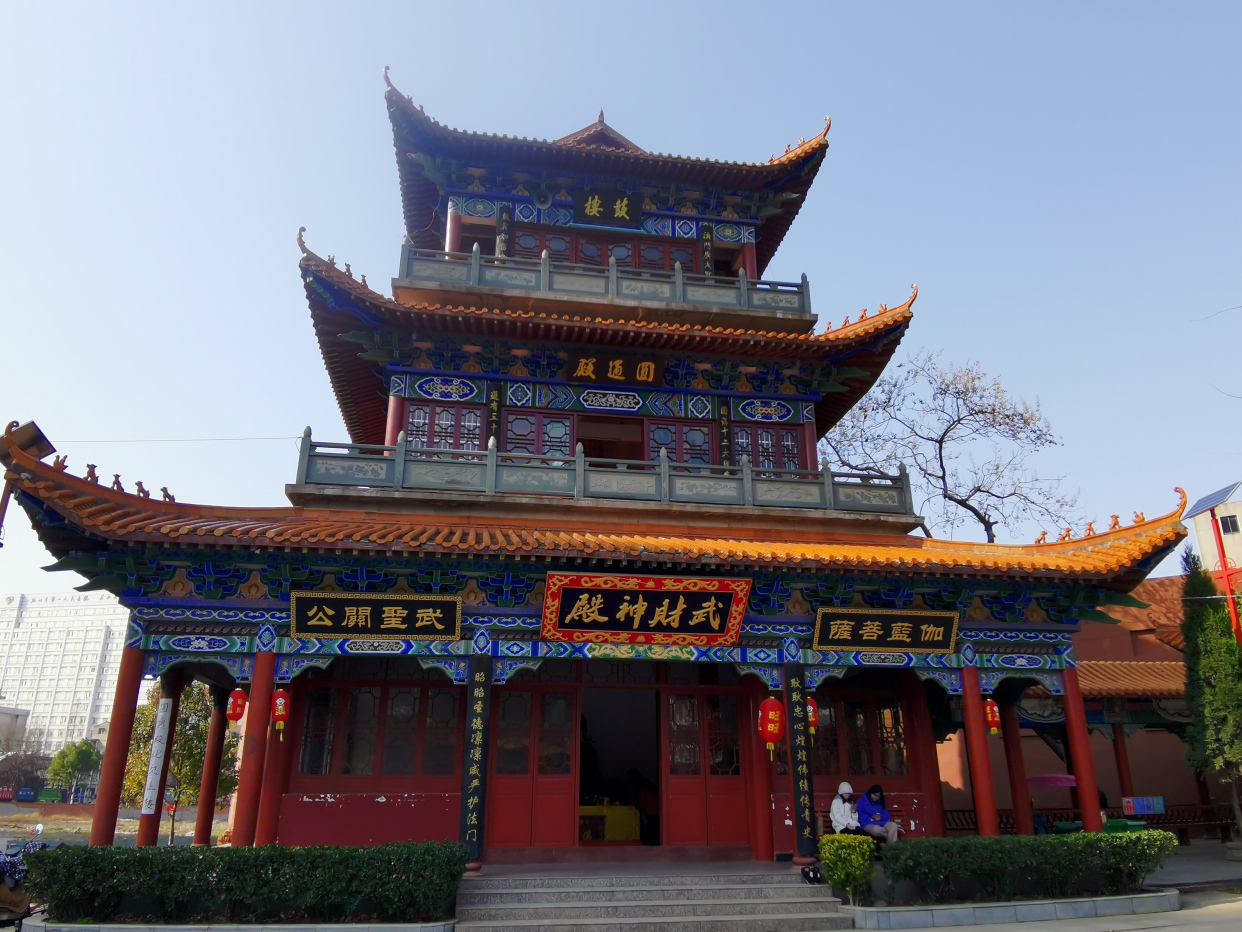 楚梅唐杏沉香井,沧桑变幻章华寺