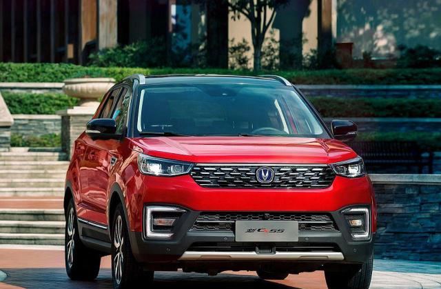 老婆想买家用suv,我想到了长城cs55,油耗才6毛,省心!