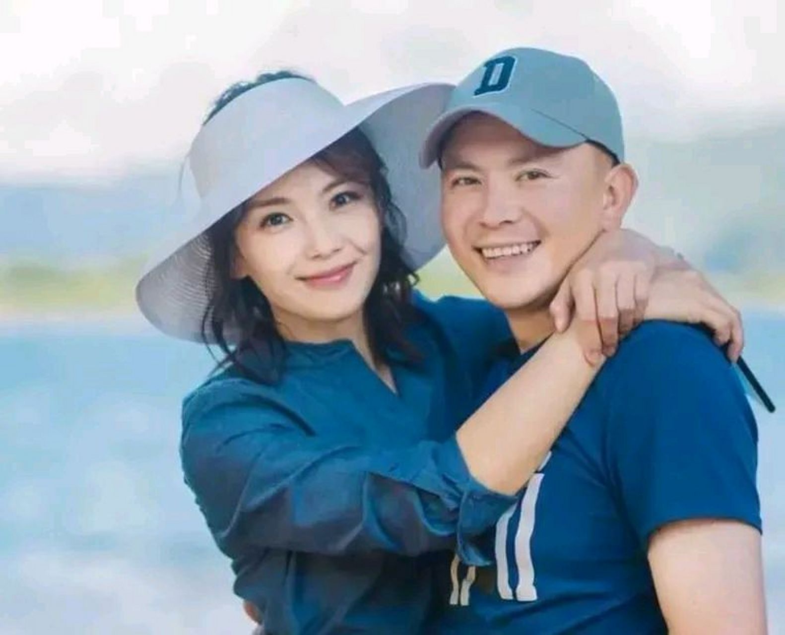 近日,有消息称刘涛丈夫王珂再次生意失败,亏损12亿,刘涛发微博感慨