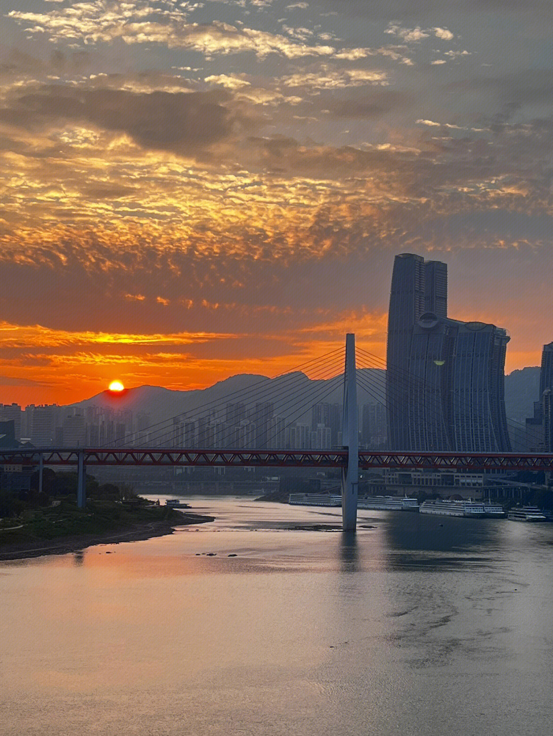 南宁这个城市怎么了,产业太落后,房价却比重庆还高!