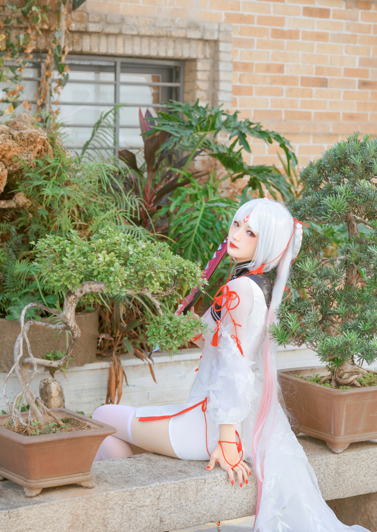 阴阳师不知火cos,这是因为穿了白丝,结果显得腿有点胖了?