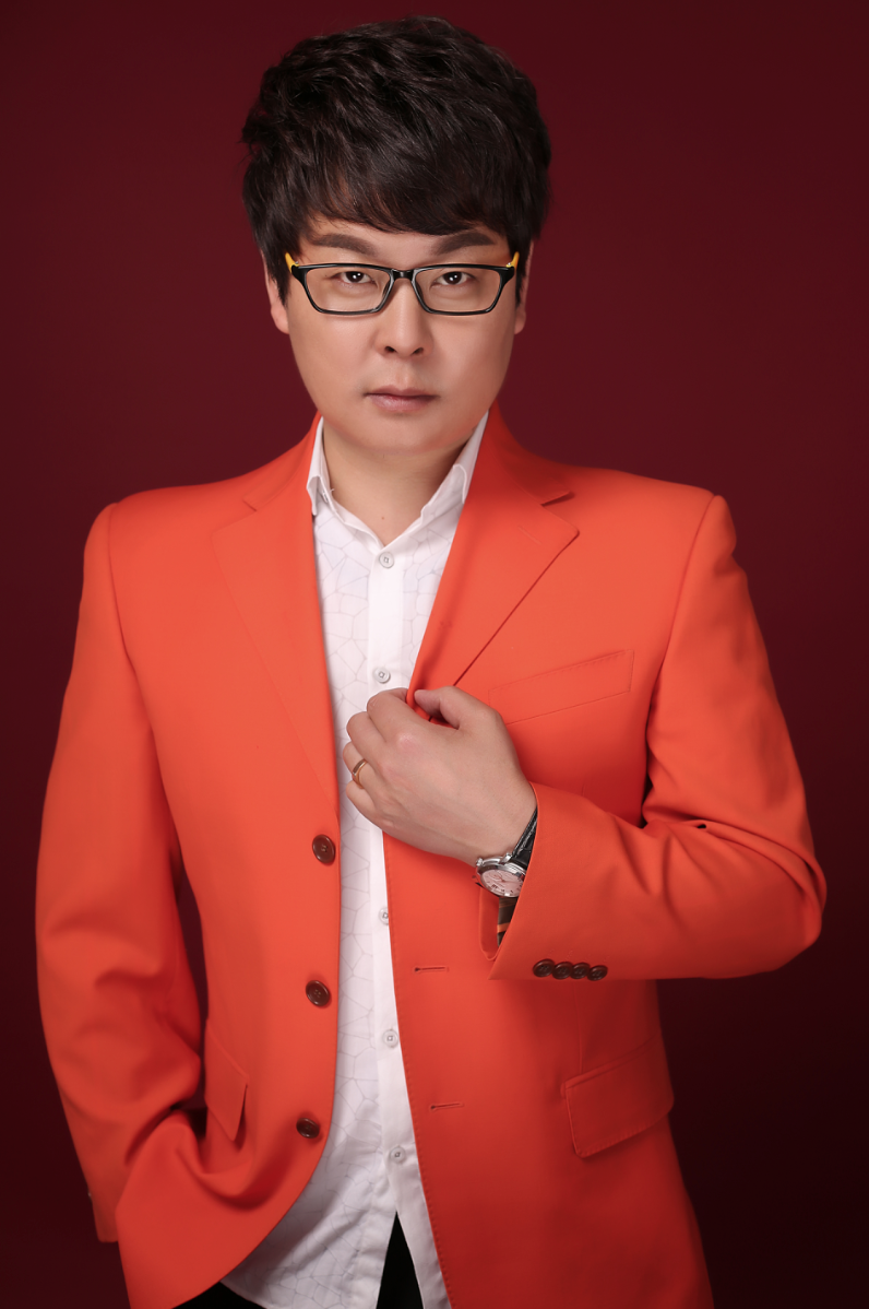 李书伟