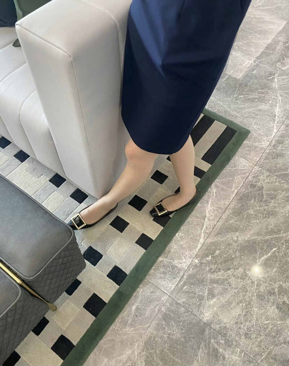 平底鞋94#时尚街拍# #美女# #丝袜