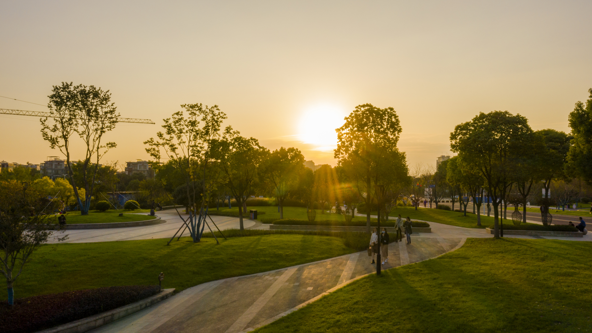 南京最姜的季节,在这个充满诗情画意的季节里羊山公园描绘自然美