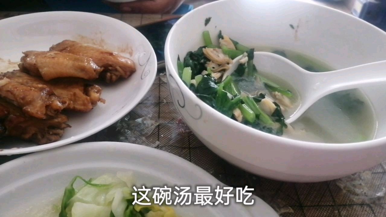 儿子点菜要吃蘑菇汤,今天安排上,这汤还真不错