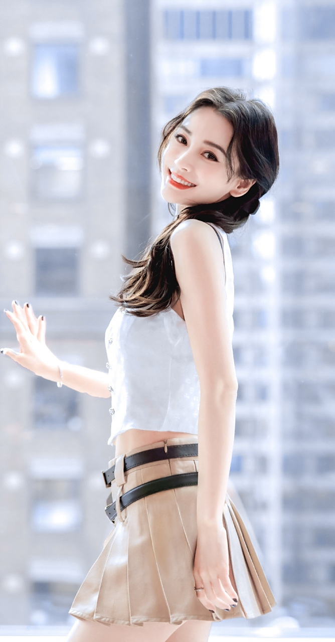 杨颖# 清纯妩媚的眼神,甜美可爱的容颜,白皙细嫩的