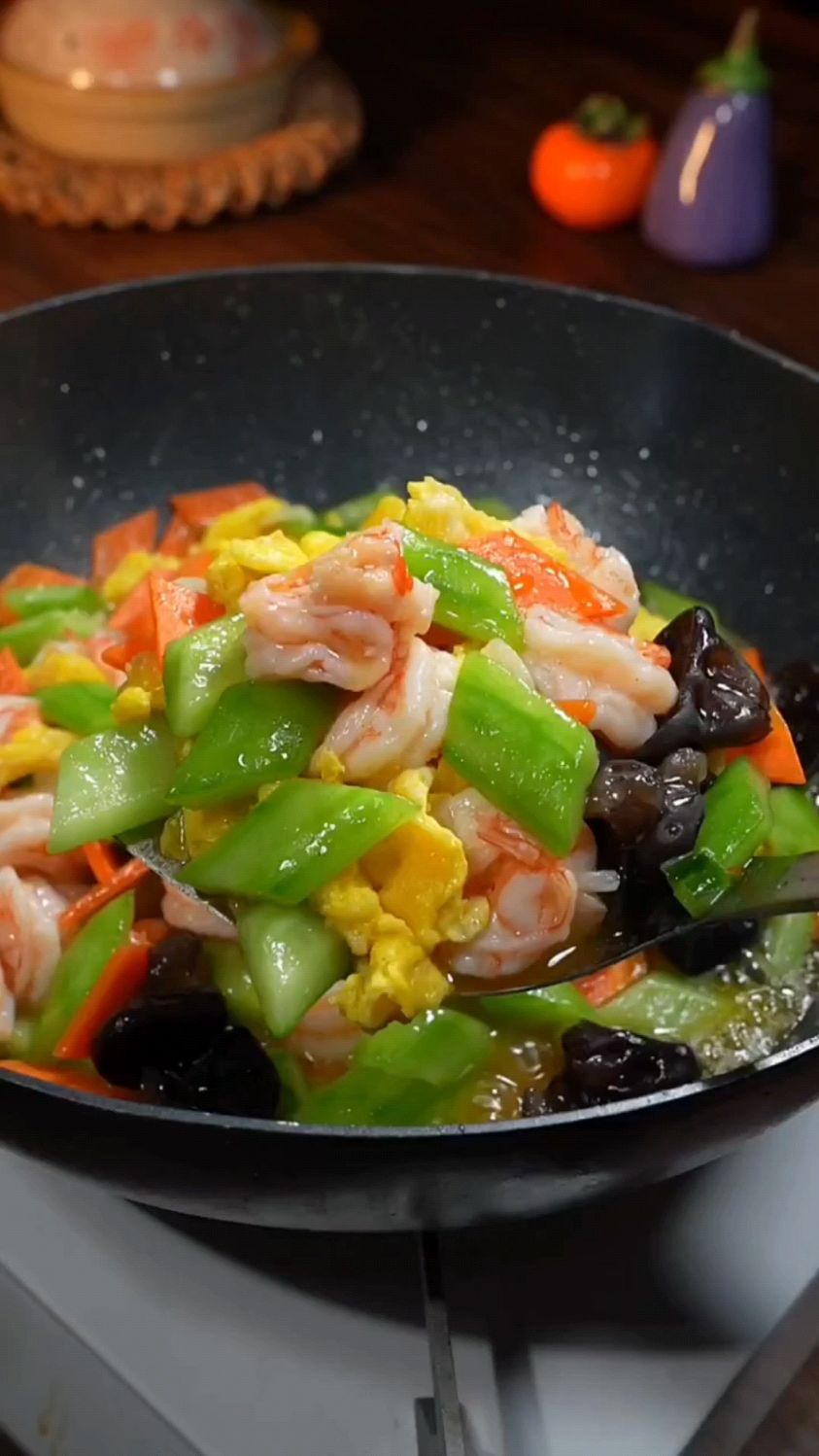 三鲜炒虾仁,家常菜