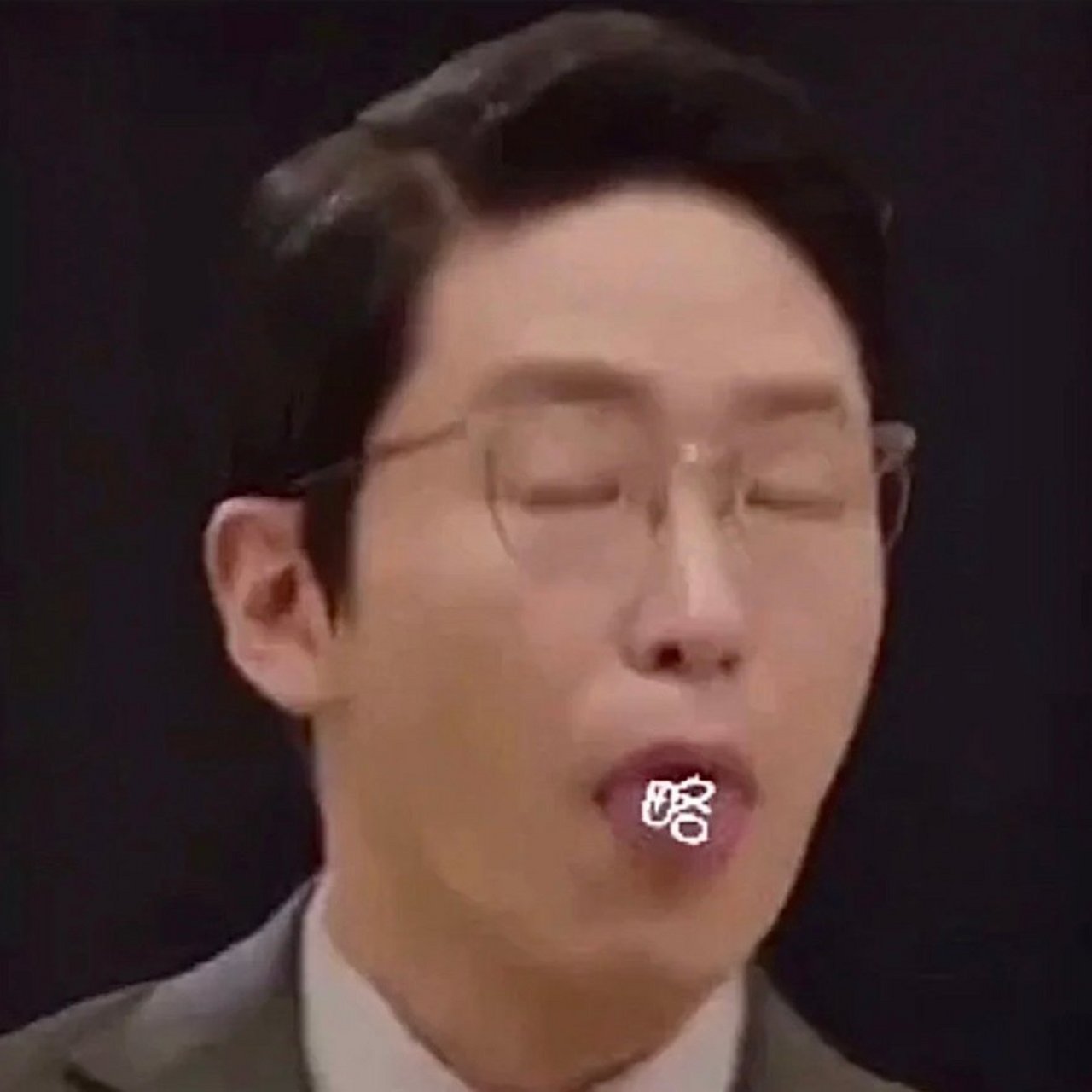 《顶楼》情侣头像 千瑞珍和周丹泰的情侣头像啊哈哈哈哈就笑晕了!