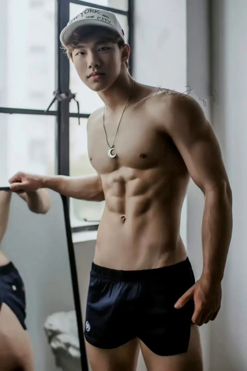 青春型男 "帅哥 "性感 "肌肉男