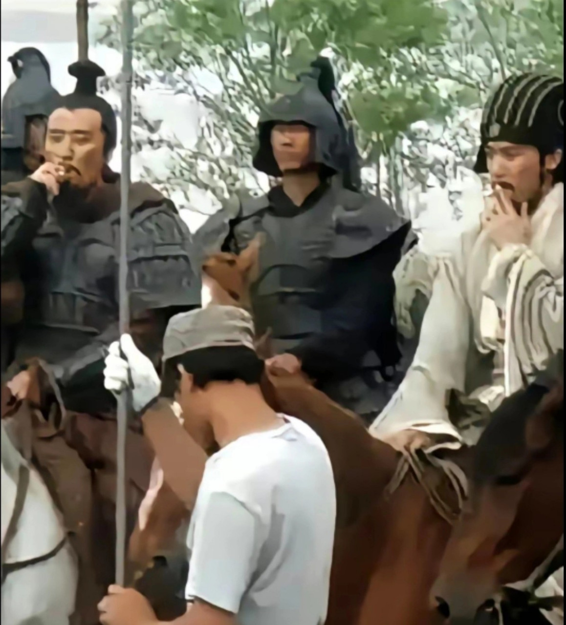 给我干破防了,刘皇叔还抽烟[哟][哟][哟]