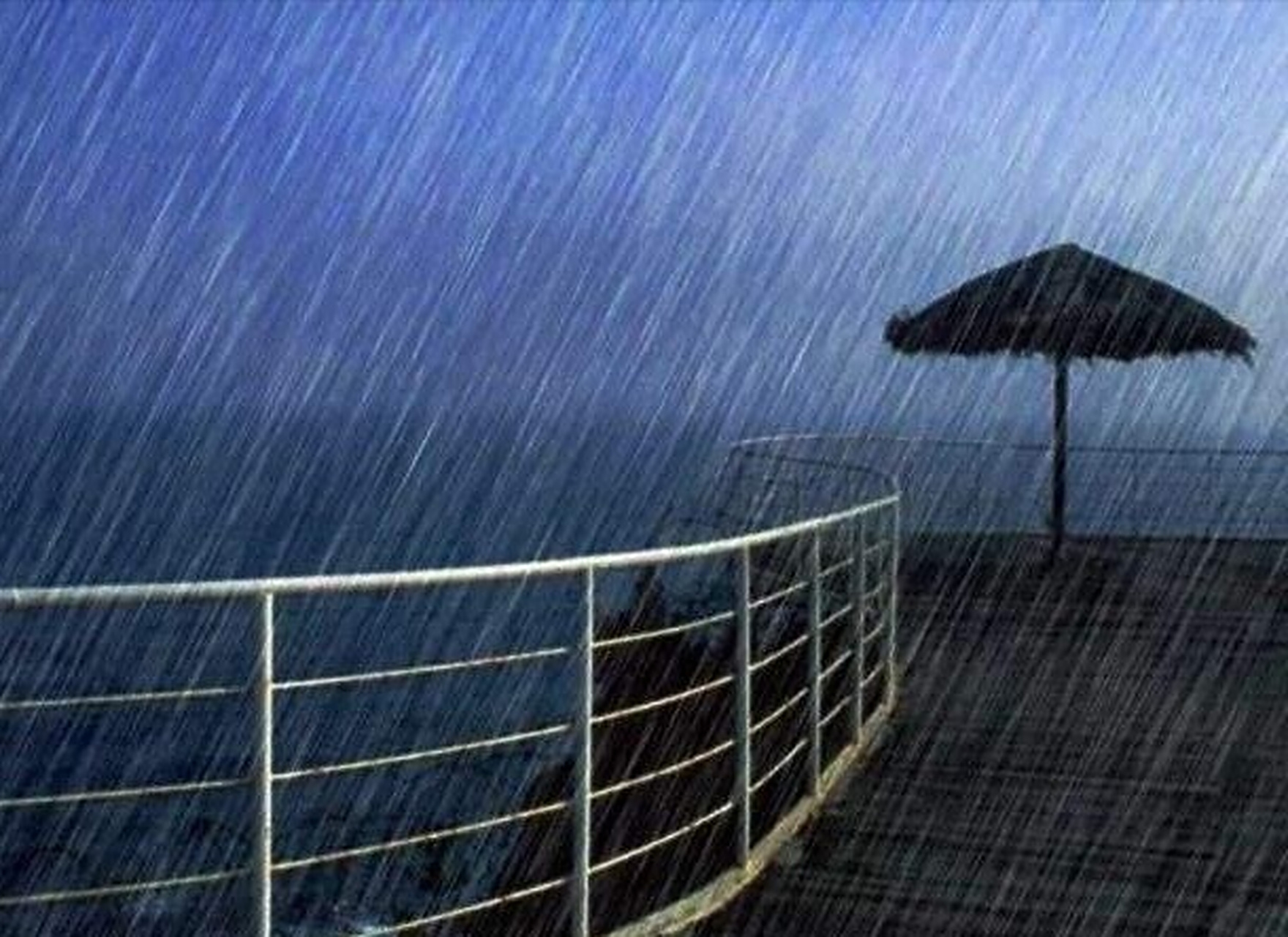 每日一对:友友请[鲜花][鲜花][鲜花][握手] 出句:夜色如墨,雨落敲窗难