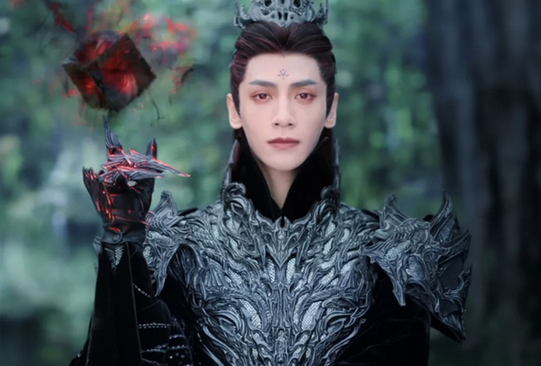 魔神的3大魔器,1屠神弩是魔神之眼所化, 2斩天剑