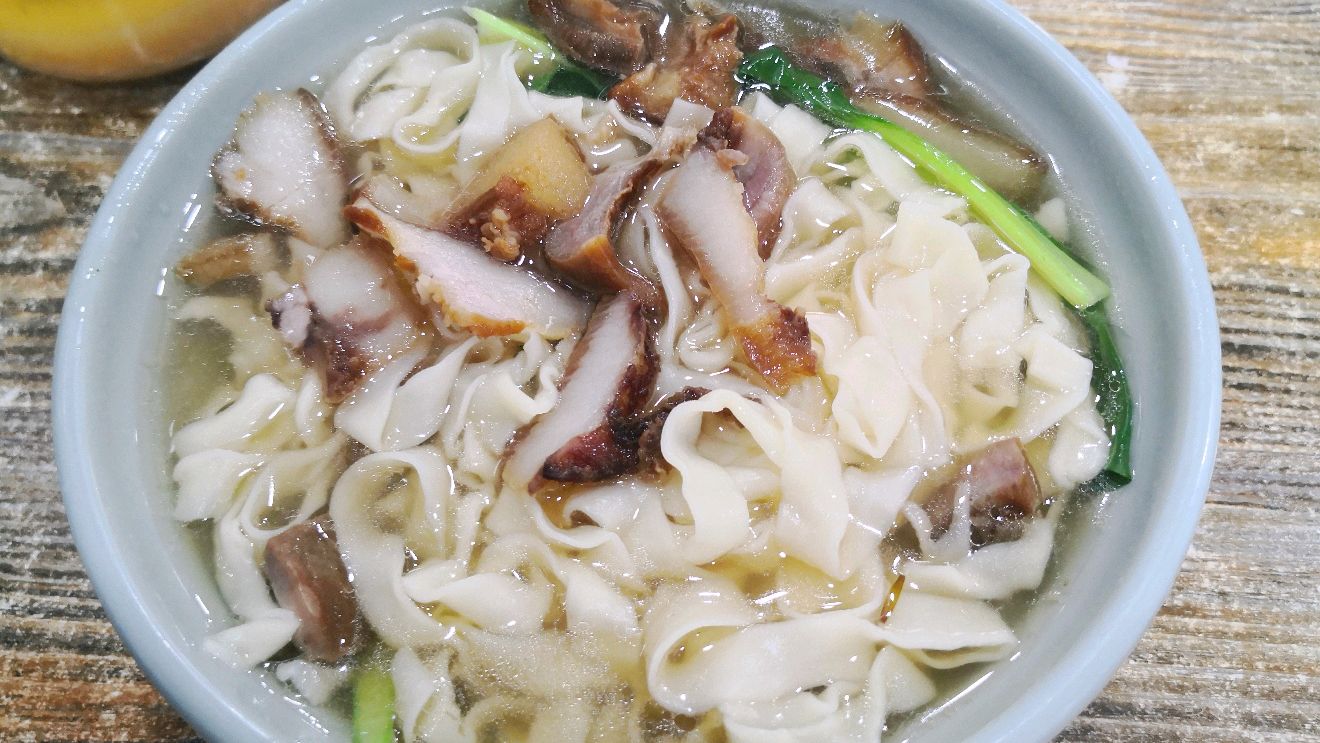 一碗加猪头肉的面