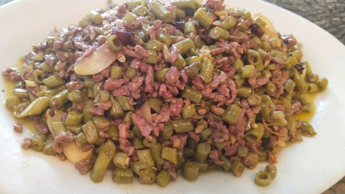 酸豆角炒牛肉末翠花教你做