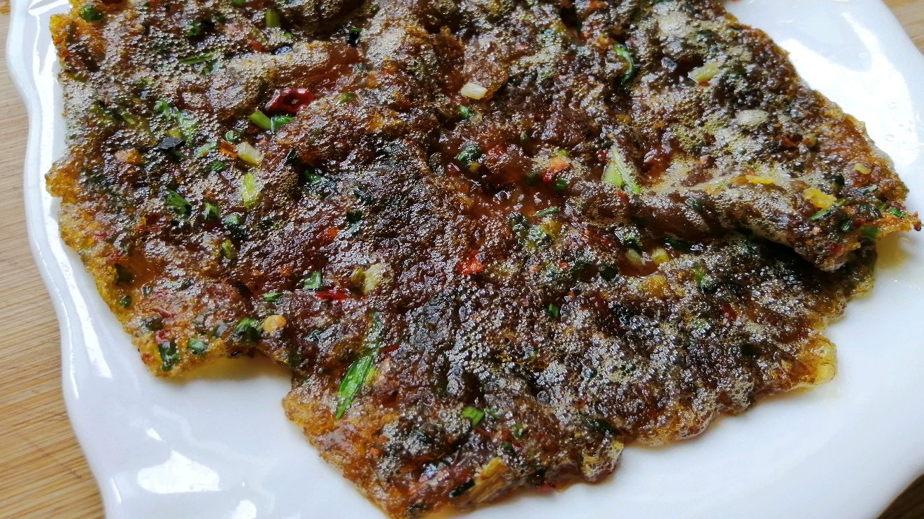 贵州地道美食,只需2种家常调料,出锅后,口感劲道,越嚼越香