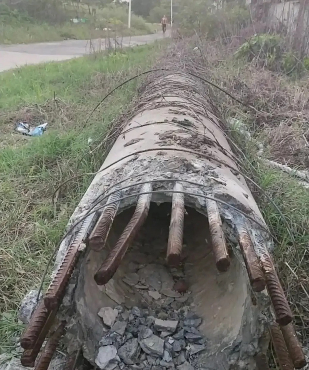 最近钢材价格一直疯长,带动铁废铁价格也一直在涨.