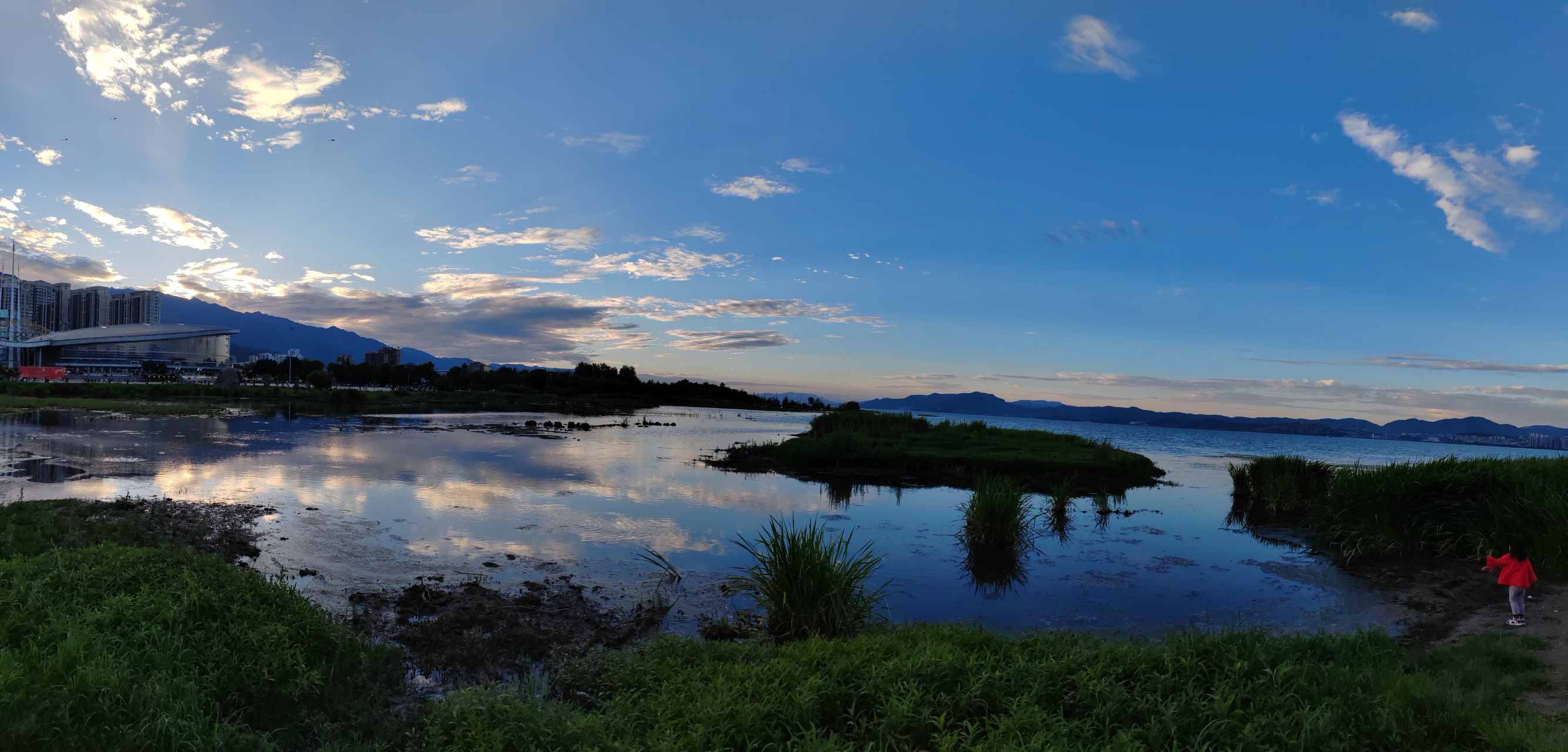 洱海落日余晖全景图——大理自然风光摄影图片