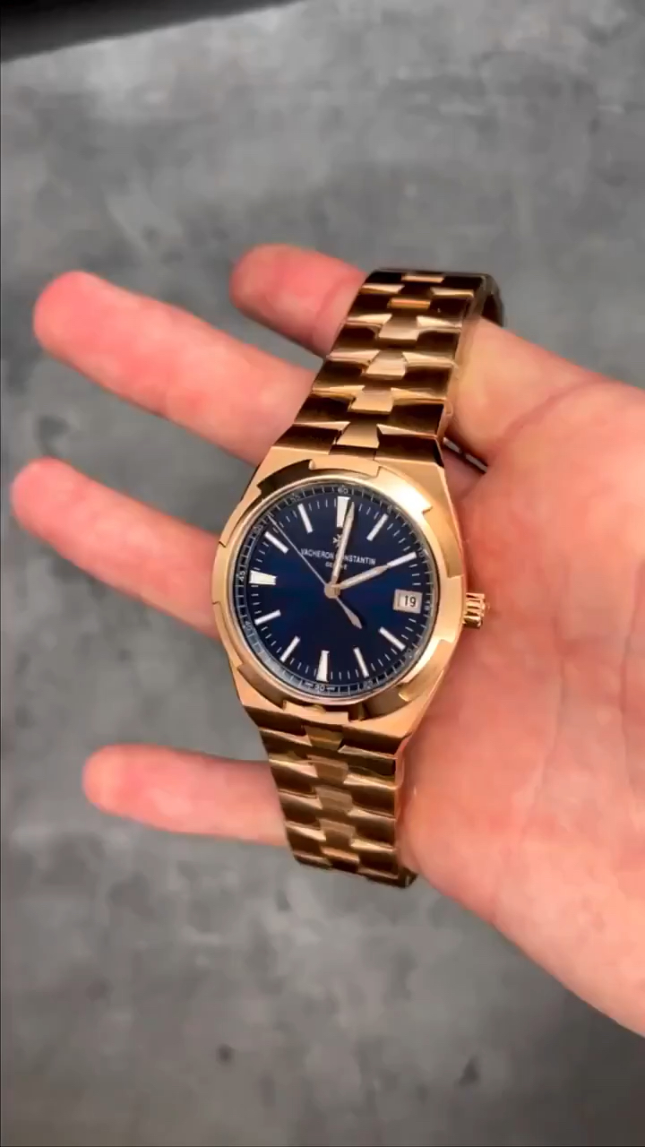 江诗丹顿玫瑰金纵横四海4500v,高级的老板表