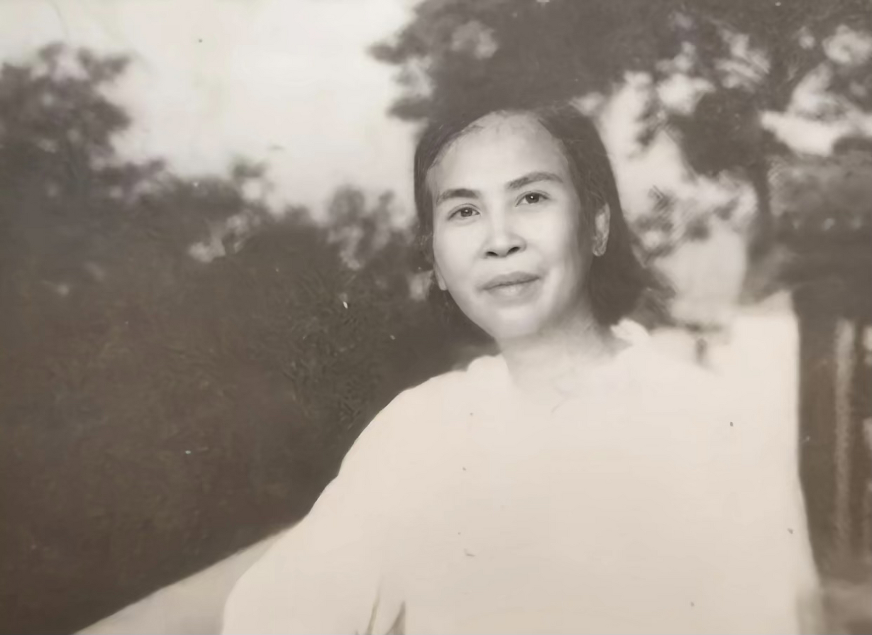 晚年的贺子珍依然很有气质