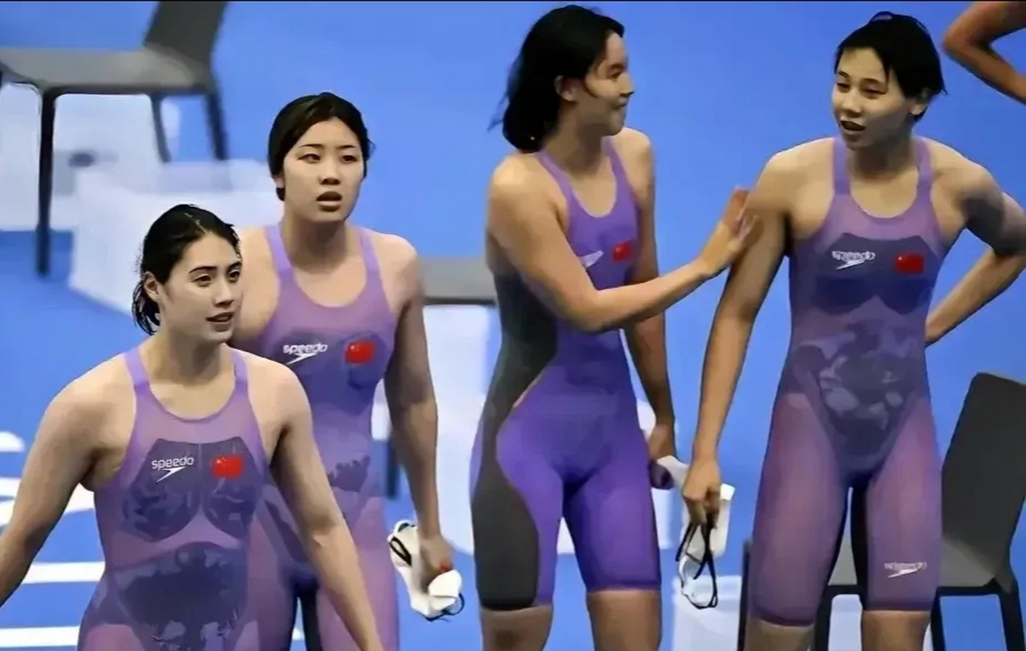 今年中国游泳队的泳衣,欣赏一下!