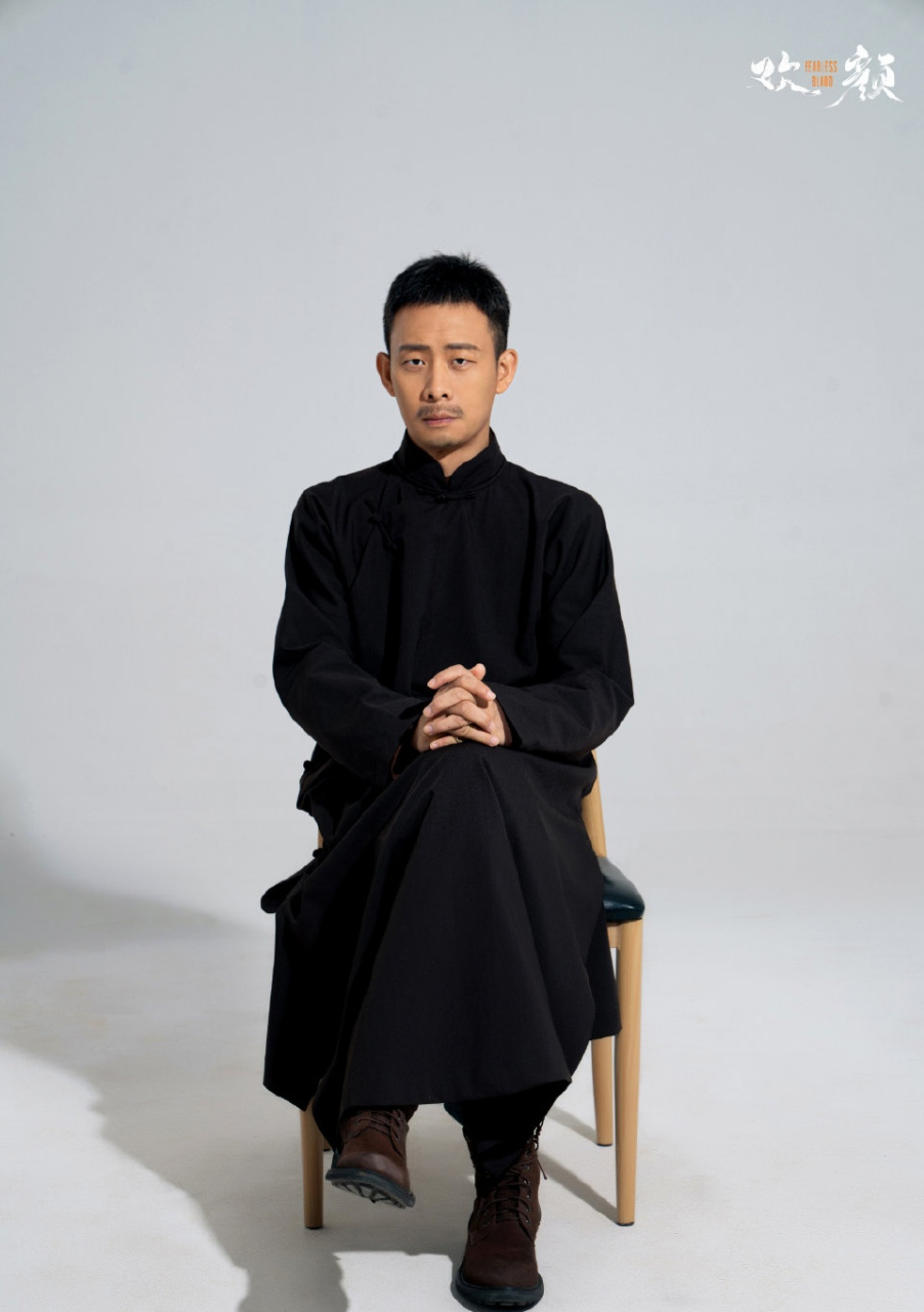 【张译新剧长衫造型】张译欢颜里民国长衫造型好适合他,利落又带着点