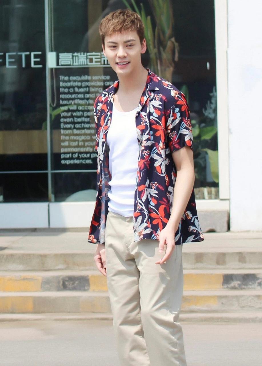 朱一龙倪妮《消失的她》反响挺好的,最终预计票房应该在13亿左右.  2.