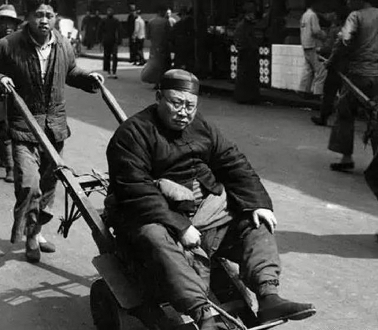 古时候地主老爷坐过的车,我小时候也坐过!