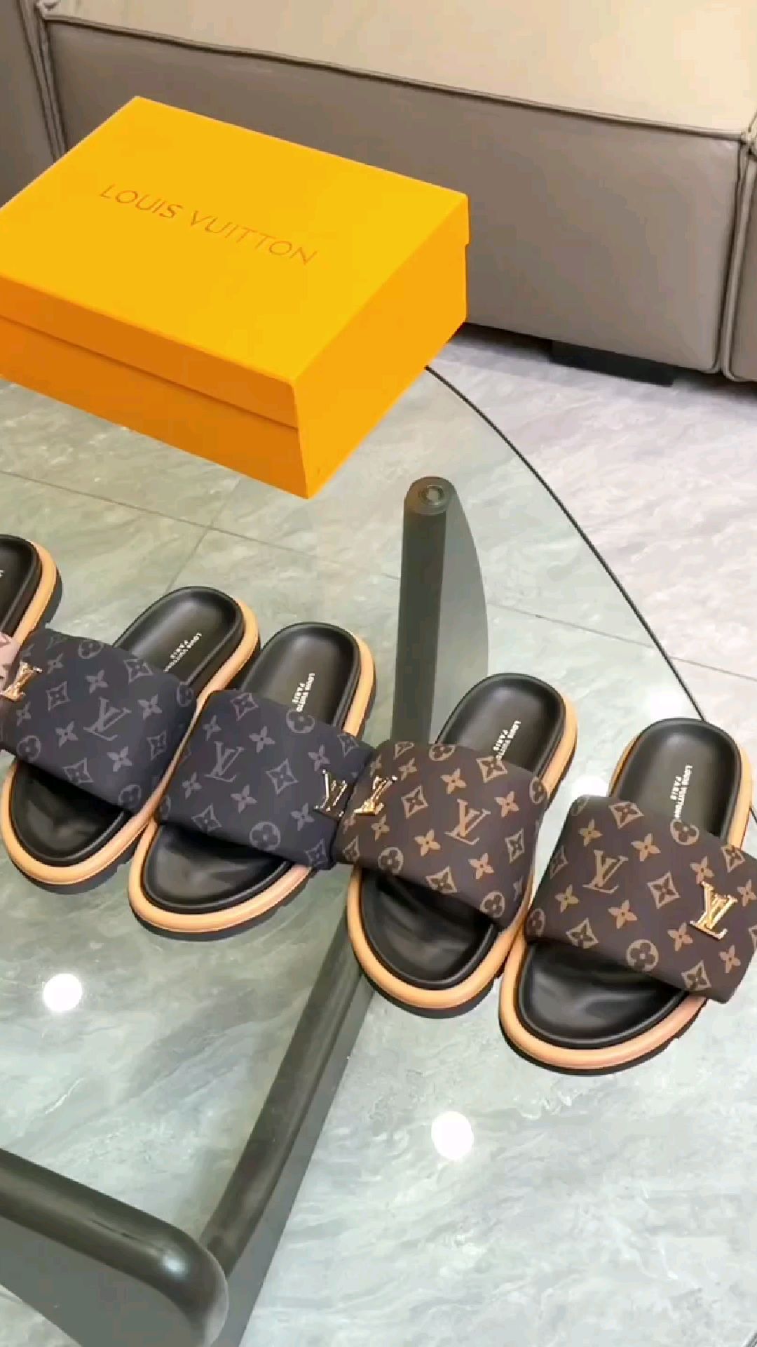 路易威登夏季休闲拖鞋极具经典